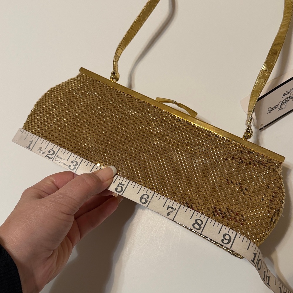 Whiting & Davis vintage gold metalic mesh baguette bag, NWT (deadstock) - Picture 14 of 17